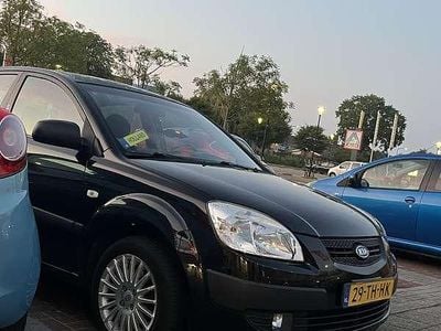 Zwart Occasion 2006 Kia Rio MPV | € 2.499 (Iets duurder)