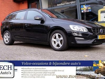 Zwart Gebruikt 2015 Volvo V60 Kinetic Stationwagen | € 9.950 (Eerlijke prijs)