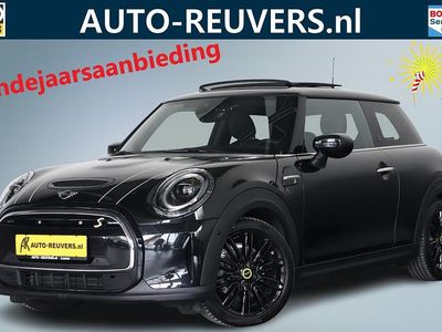 Zwart Gebruikt 2023 Mini Cooper Hatchback | € 24.900 (Duur)