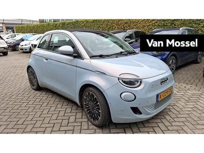 Blauw Occasion 2021 Fiat 500C La Prima Cabriolet | € 16.395 (Goede deal)