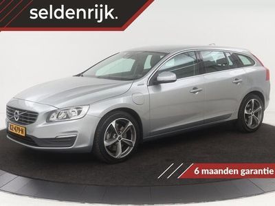tweedehands Volvo V60 2.4 D5 Twin Engine Lease Edition | Leder | Stoelverwarming | PDC | Bluetooth | LED | Climate control | Cruise control