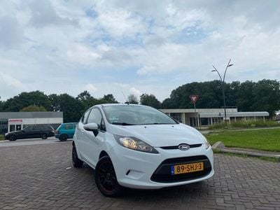 Occasion Ford Fiesta Trend 82 PK (60 kW) 2011 Wit Hatchback