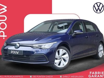 Occasion VW Golf VIII Life 110 PK (80 kW) 2023 Blauw Hatchback
