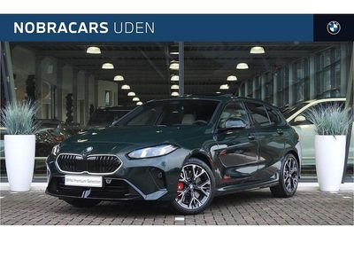 Occasion BMW 120 Executive 156 PK (114 kW) 2026 Groen Hatchback