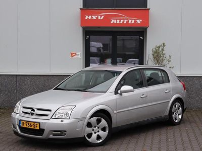 Grijs Gebruikt 2003 Opel Signum Cosmo Hatchback | € 1.999 (Iets duurder)