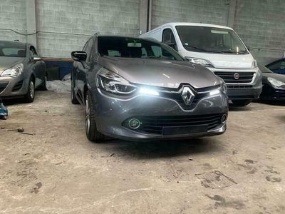 Grijs Gebruikt 2014 Renault Clio GrandTour Business Stationwagen | € 8.000 (Iets duurder)