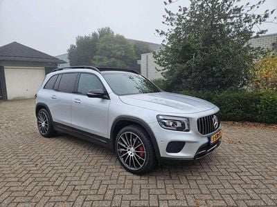 Mercedes GLB200
