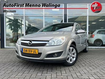 tweedehands Opel Astra 1.6 Temptation Airco Cruise Control Trekhaak