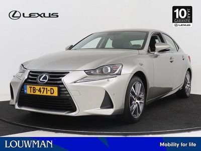 Lexus IS300h