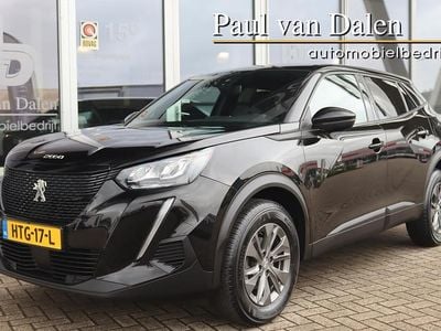 Zwart Gebruikt 2023 Peugeot 2008 Active SUV | € 19.900 (Super prijs)