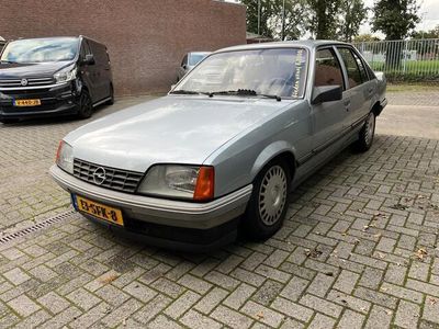 tweedehands Opel Rekord LS 1.8 S 2.0 Semi