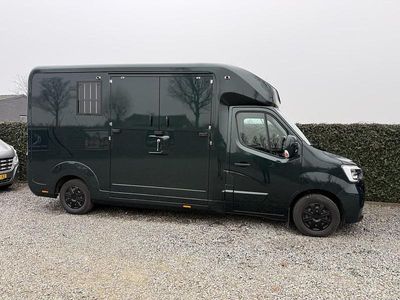 Groen Occasion 2020 Renault Master Pickup | € 47.995