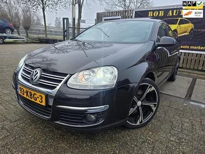 Zwart Occasion 2009 VW Jetta Highline Sedan | € 4.999 (Eerlijke prijs)
