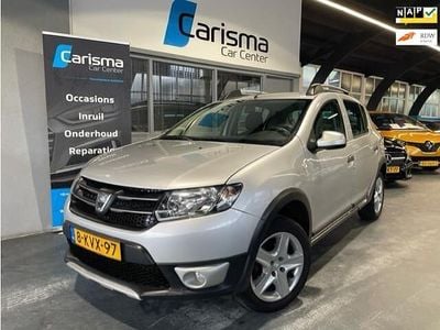 Grijs Occasion 2013 Dacia Sandero Lauréate Hatchback | € 5.495 (Iets duurder)