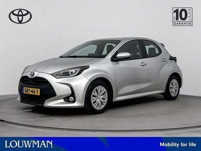 Occasion Toyota Yaris Hybrid Active 2024 Grijs Hatchback