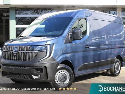 Blauw Occasion 2024 Renault Master Van | € 38.157
