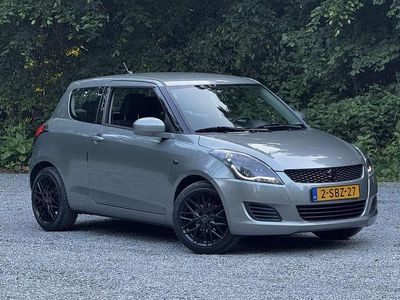 Grijs Gebruikt 2013 Suzuki Swift Comfort Hatchback | € 8.499 (Iets duurder)