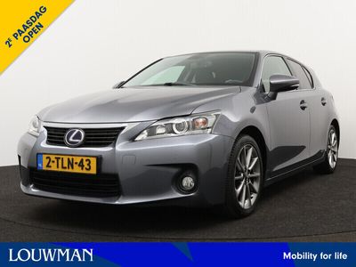 Lexus CT200h