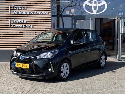 Occasion Toyota Yaris Hybrid 101 PK (74 kW) 2017 Zwart Hatchback