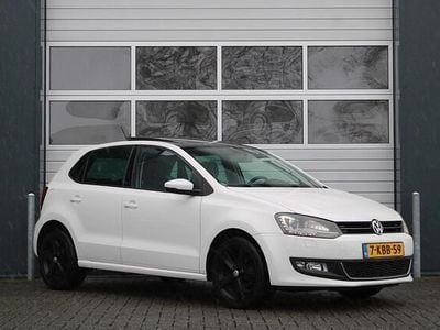 Wit Occasion 2013 VW Polo Highline Hatchback | € 10.950 (Eerlijke prijs)