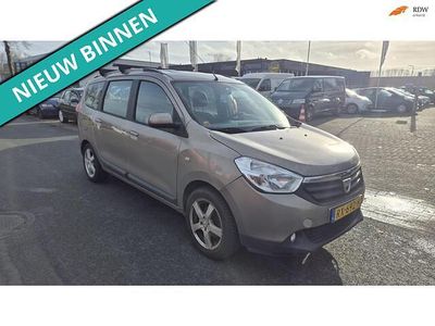 Bruin Gebruikt 2015 Dacia Lodgy MPV | € 2.299