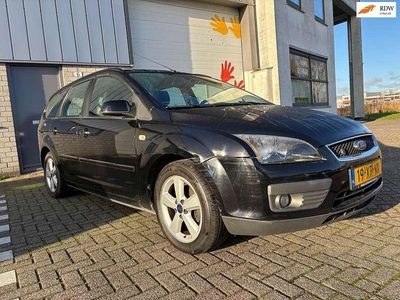 Occasion Ford Focus Futura 125 PK (91 kW) 2007 Zwart (metallic) Stationwagen