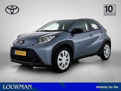 Grijs Occasion 2024 Toyota Aygo X Play SUV | € 16.445 (Goede deal)