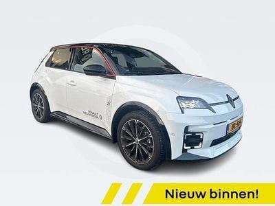 Wit Nieuw 2025 Renault R5 Iconic Hatchback | € 36.995 (Iets duurder)