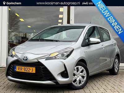 Grijs Occasion 2018 Toyota Yaris Hatchback | € 16.900 (Eerlijke prijs)