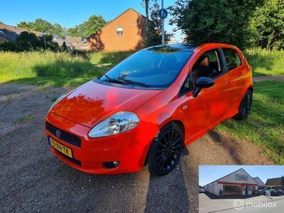 Oranje Occasion 2007 Fiat Grande Punto Dynamic Hatchback | € 1.499 (Duur)