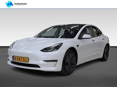 Wit Gebruikt 2021 Tesla Model 3 Sedan | € 27.990 (Eerlijke prijs)