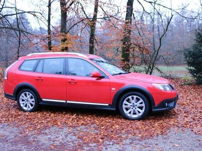 Rood Occasion 2011 Saab 9-3X Aero Stationwagen | € 12.450