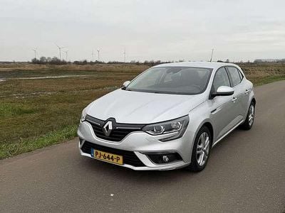 Grijs Gebruikt 2016 Renault Mégane IV Zen Hatchback | € 9.450