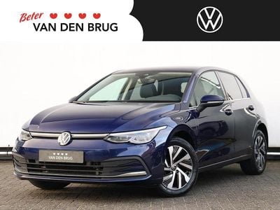 Blauw Gebruikt 2026 VW Golf VIII Style Hatchback | € 24.795 (Super prijs)