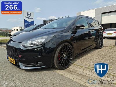 Zwart Occasion 2013 Ford Focus ST Stationwagen | € 16.450