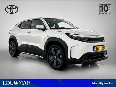 Wit parelmoer Nieuw 2026 Toyota Urban Cruiser Executive SUV | € 38.300 (Eerlijke prijs)