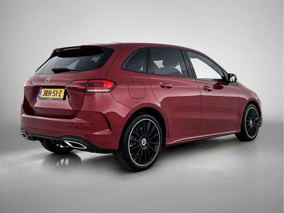 Rood Occasion 2022 Mercedes B250e AMG MPV | € 34.945 (Iets duurder)