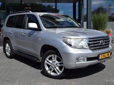 Toyota Land Cruiser V8