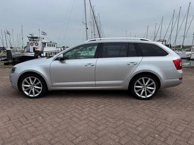 Grijs Gebruikt 2014 Skoda Octavia Business Line Stationwagen | € 9.250 (Duur)