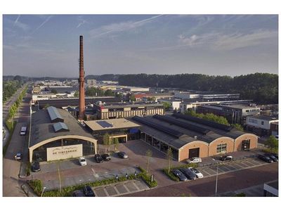 Zwart Occasion 2021 Volvo XC40 Inscription SUV | € 34.950 (Duur)