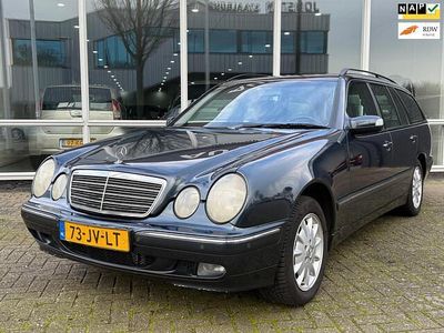Zwart Gebruikt 2002 Mercedes 240 Avantgarde Stationwagen | € 2.950