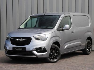 tweedehands Opel Combo 1.5D L2H1 Innovation Aut8 | 131PK | Clima | Camera | Pdc | 2019.