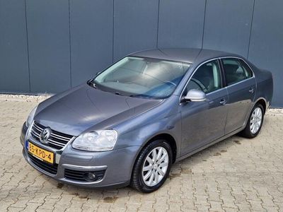 tweedehands VW Jetta 1.4 TSI 122 PK Highline Clima Trekhaak