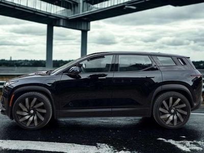 Zwart Occasion 2023 Fisker Ocean Extreme SUV | € 28.950