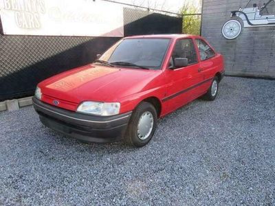 Occasion Ford Escort 68 PK (50 kW) 1992 Rood Sedan