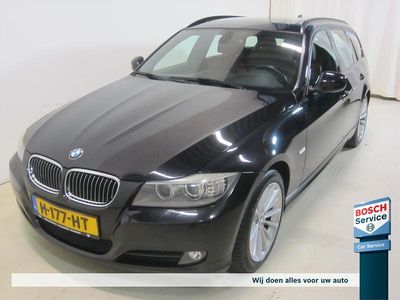Zwart Gebruikt 2010 BMW 325 Executive Stationwagen | € 9.900
