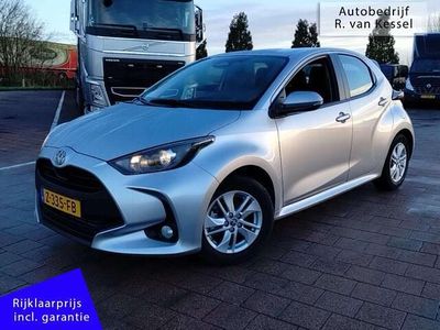 Grijs Occasion 2024 Toyota Yaris Active Hatchback | € 21.990 (Goede deal)