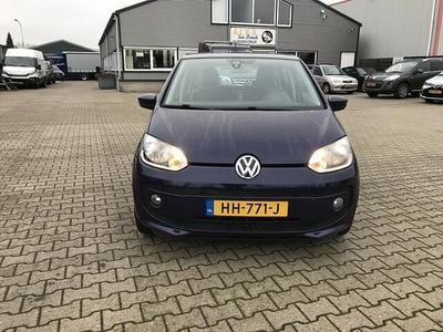 Grijs (metallic) Gebruikt 2015 VW up! high up! Hatchback | € 7.750 (Eerlijke prijs)
