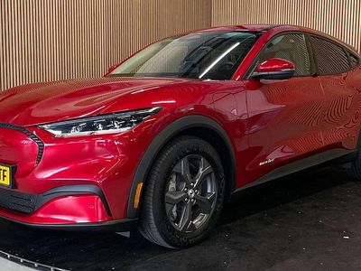 Rood Occasion 2021 Ford Mustang Mach-E ST SUV | € 22.795 (Eerlijke prijs)