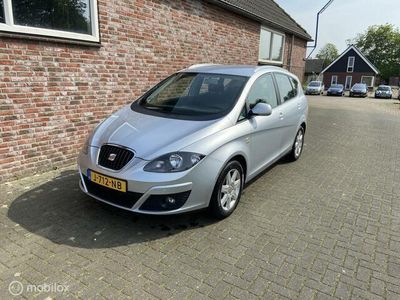 Grijs Gebruikt 2010 Seat Altea XL Style MPV | € 4.950 (Duur)